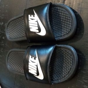 Nike slides sandals size 7